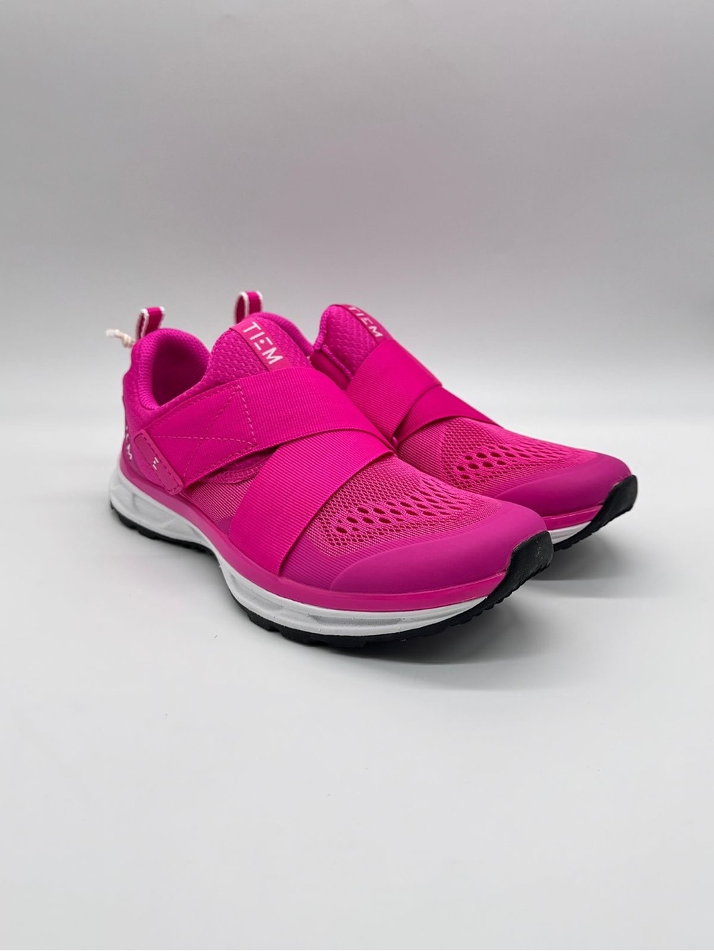 TIEM Slipstream Triple Knockout Pink Cycling Shoes Size 6.5 NIB BCRF Spin New